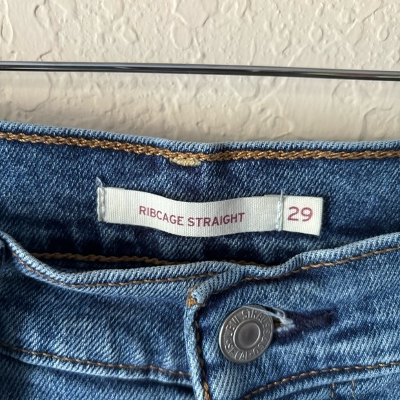Levi's | Women's Ribcage Straight Leg Jeans Size 29 Medium Wash Button Fly - Picture 5 of 9